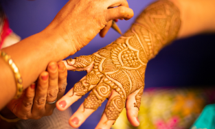 Gagan Mehandi Arts, Hubballi